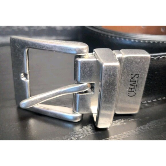 Chaps Black/Brown Reversible Casual Leather Belt Men's Sz 42 Chrome Buckle 51" - Picture 2 of 5